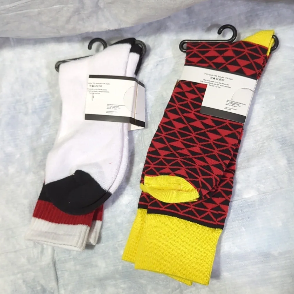 2 Pr. Men's Dress Crew Socks 2 pair Stripe & Geometric Size 10-13